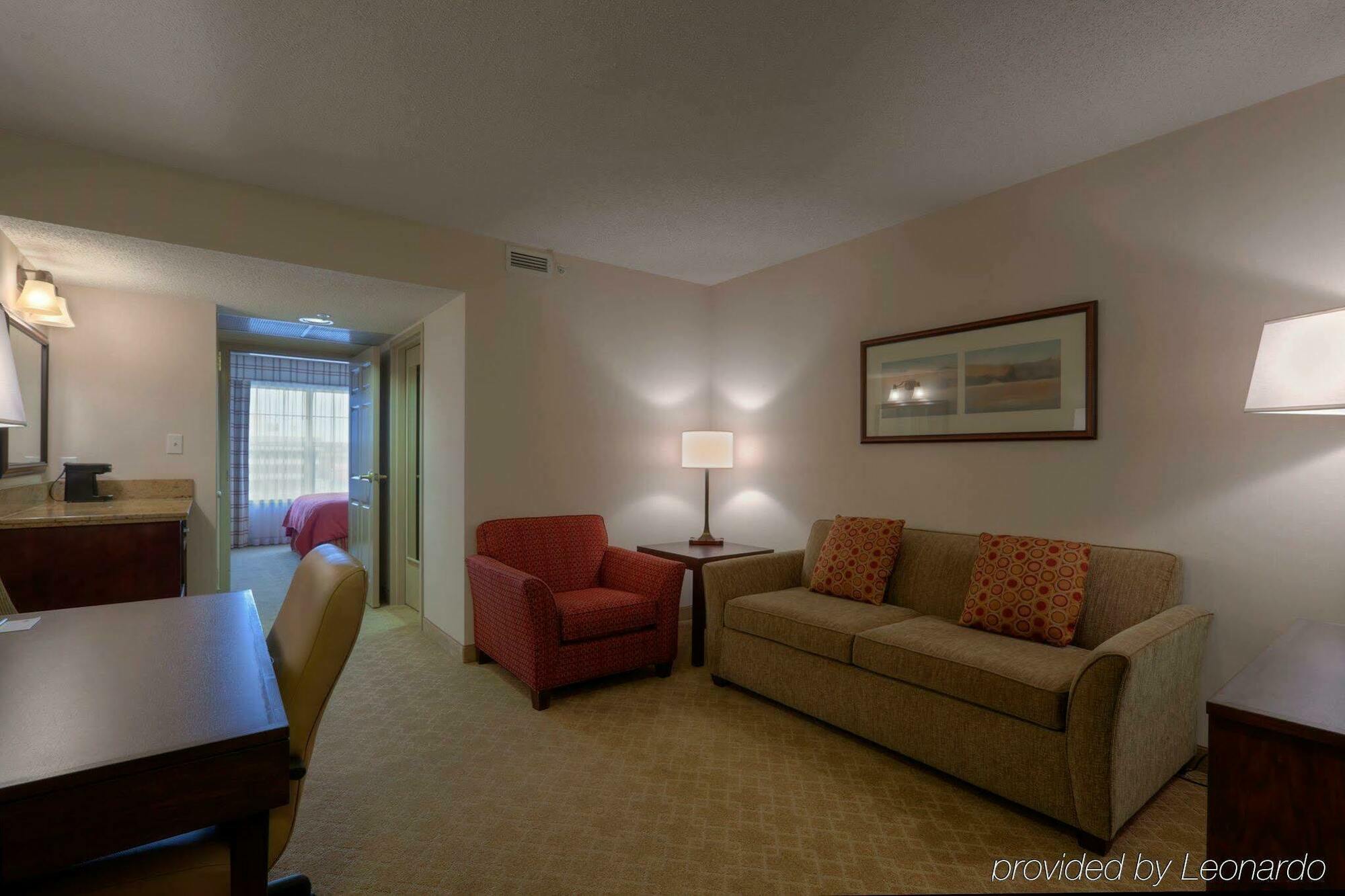 Country & By Radisson, Calgary-northeast